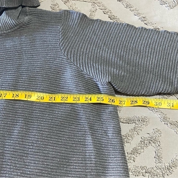 Cyrus oversized ribbed balloon sleeve sweater size 3X - Picture 7 of 9